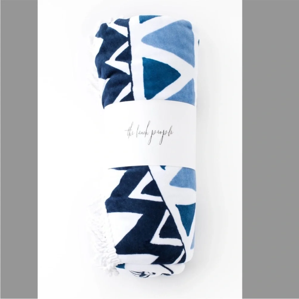 THE BEACH PEOPLE round towel